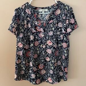 Loft tee with flutter sleeve